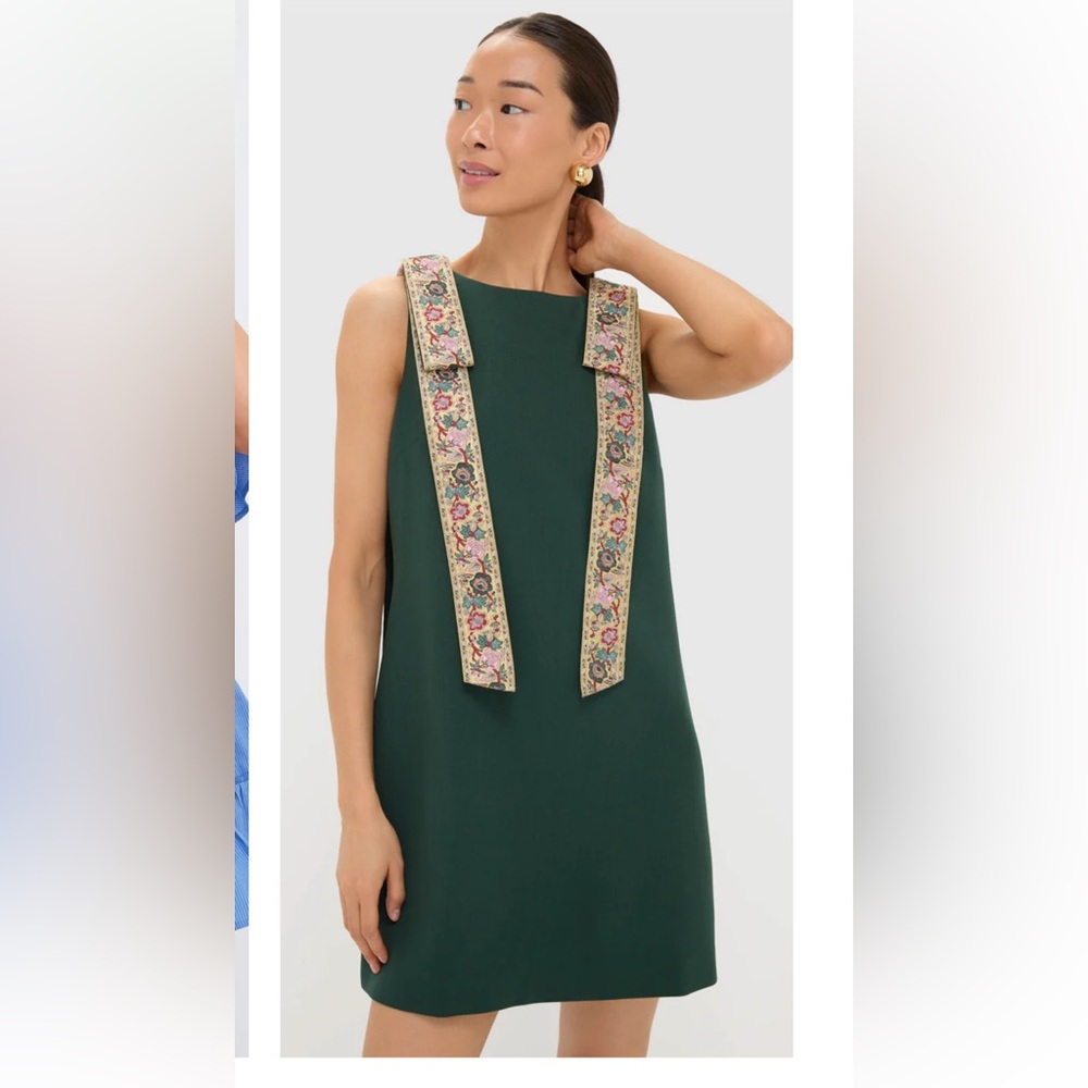 Tuckernuck 	
Garden Scrollwork Jacquard Bow Rosie Dress